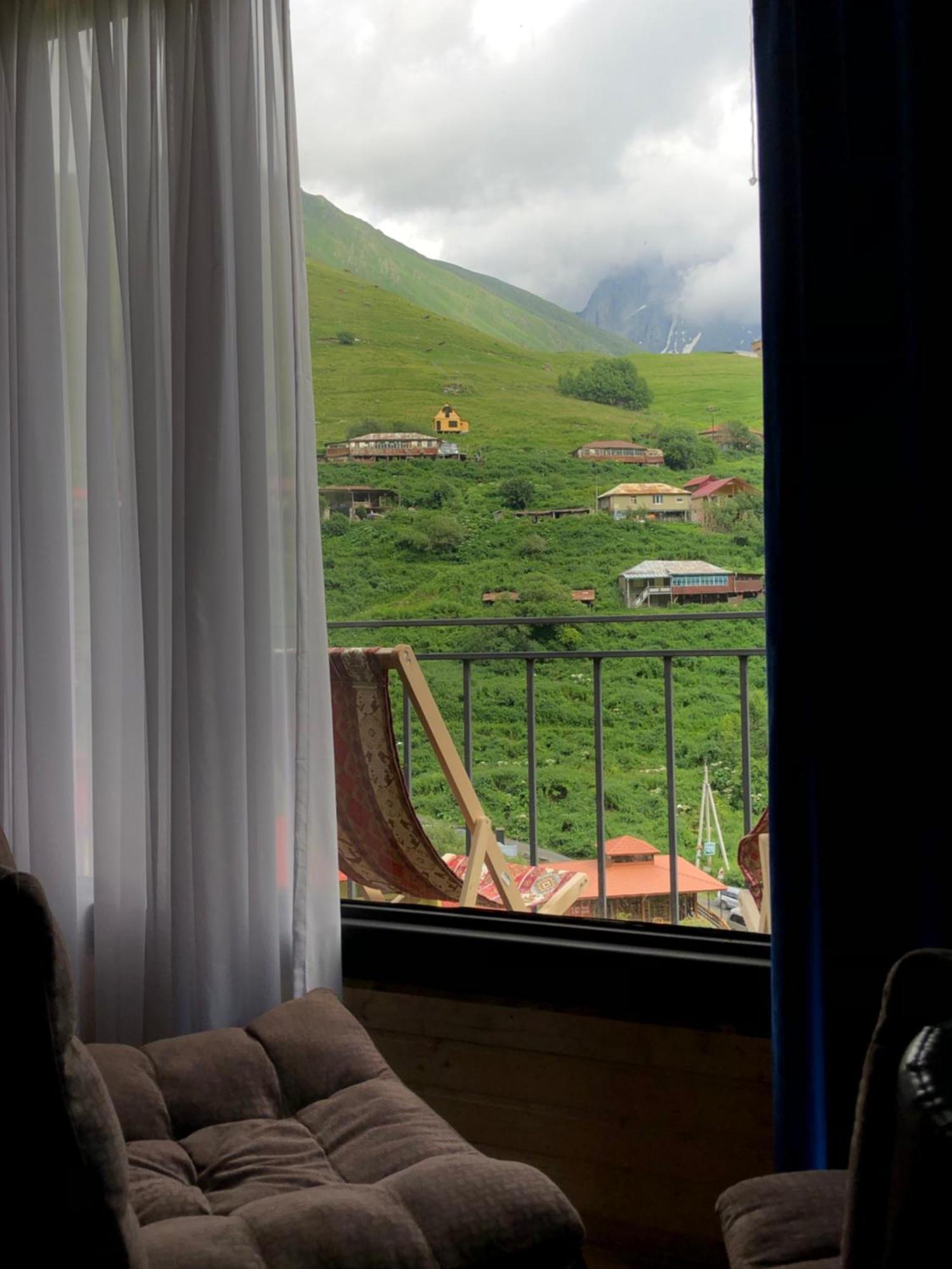 Aisi Apartment ฌุตตา ภายนอก รูปภาพ